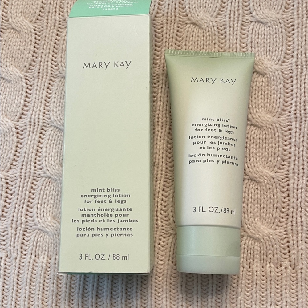 NIB Mary Kay Mint Bliss energizing lotion for feet & legs 3 oz unused